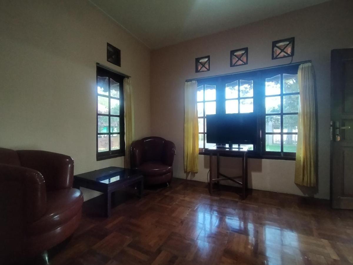 Villa Batu Tua Puncak Mitra Reddoorz Μπογκόρ Εξωτερικό φωτογραφία