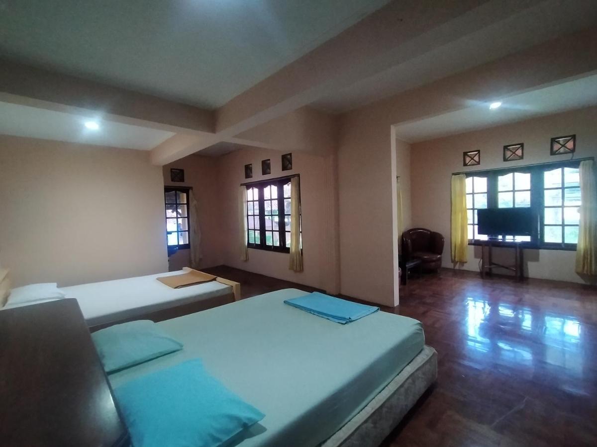 Villa Batu Tua Puncak Mitra Reddoorz Μπογκόρ Εξωτερικό φωτογραφία