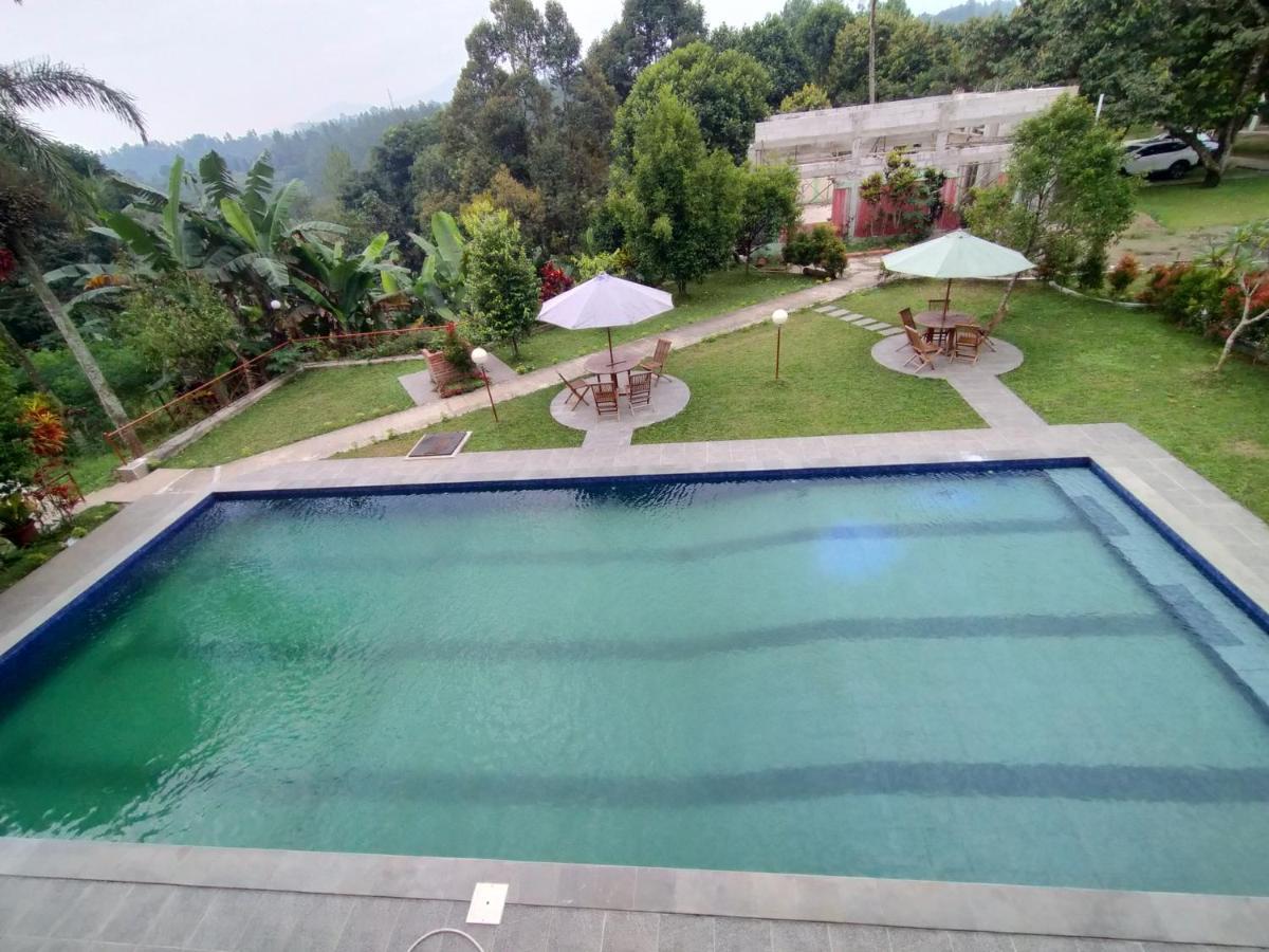 Villa Batu Tua Puncak Mitra Reddoorz Μπογκόρ Εξωτερικό φωτογραφία