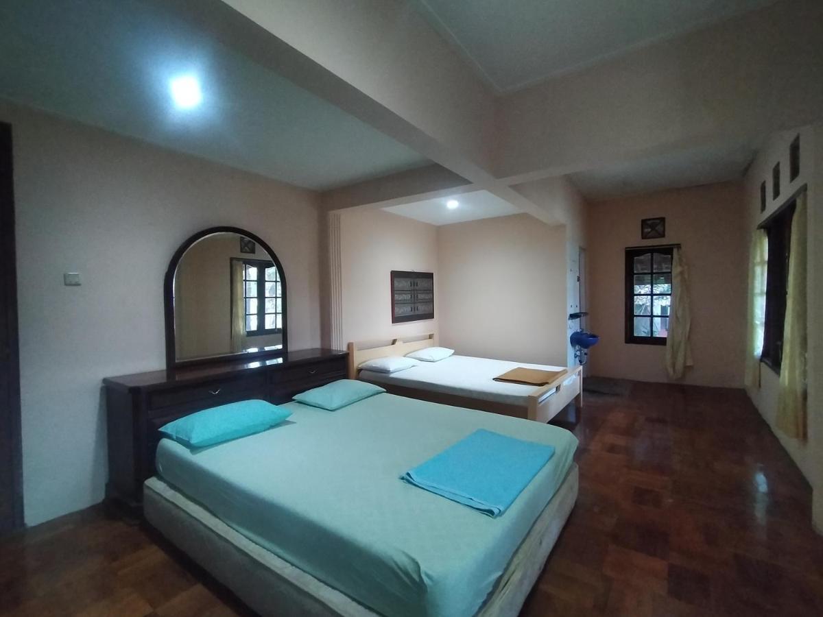 Villa Batu Tua Puncak Mitra Reddoorz Μπογκόρ Εξωτερικό φωτογραφία
